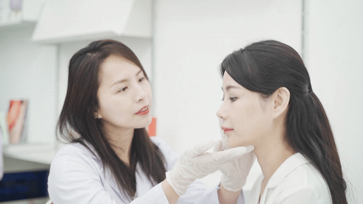How to diagnose melasma?