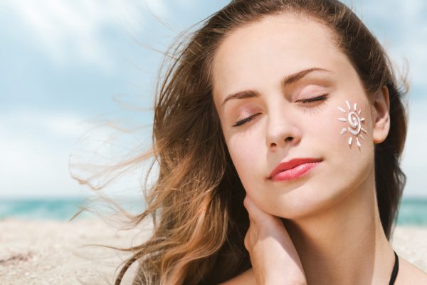 The importance of sunscreen for skin is known to everyone
